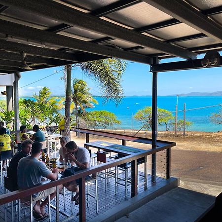 Grand Hotel Thursday Island 外观 照片